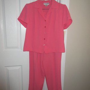 PANT SUIT - Joan Leslie - Short Sleeve - Salmon Pink - Sz 8P - Petite - NWT